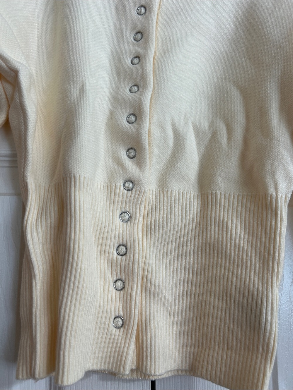 Cream Button-Front Ribbed Waist Knit Top - Picture 9 of 16